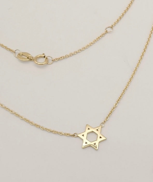 Jewish Star plain gold necklace